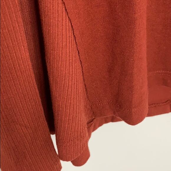 Chelsea & Theodore Earthen Red Knit Top NWT Size XXL - Picture 6 of 9